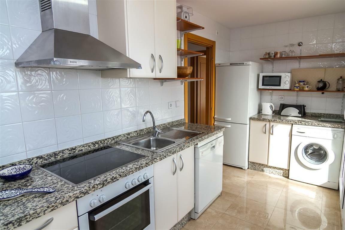 Duplex Vistas Al Mar En La Duquesa Apartment Manilva Luaran gambar