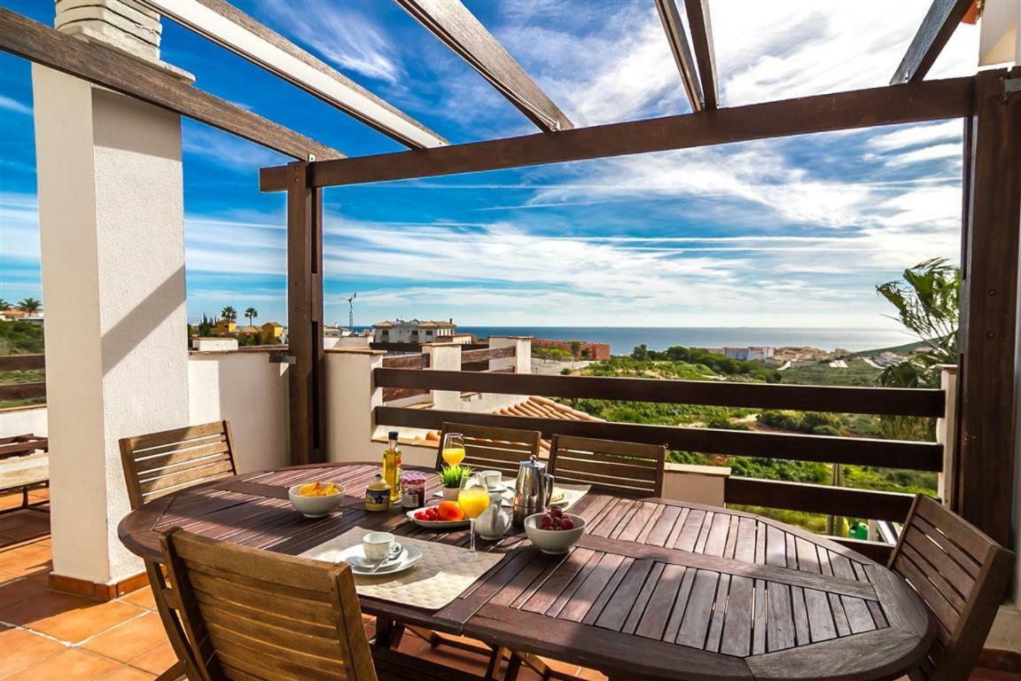Duplex Vistas Al Mar En La Duquesa Apartment Manilva Bilik gambar